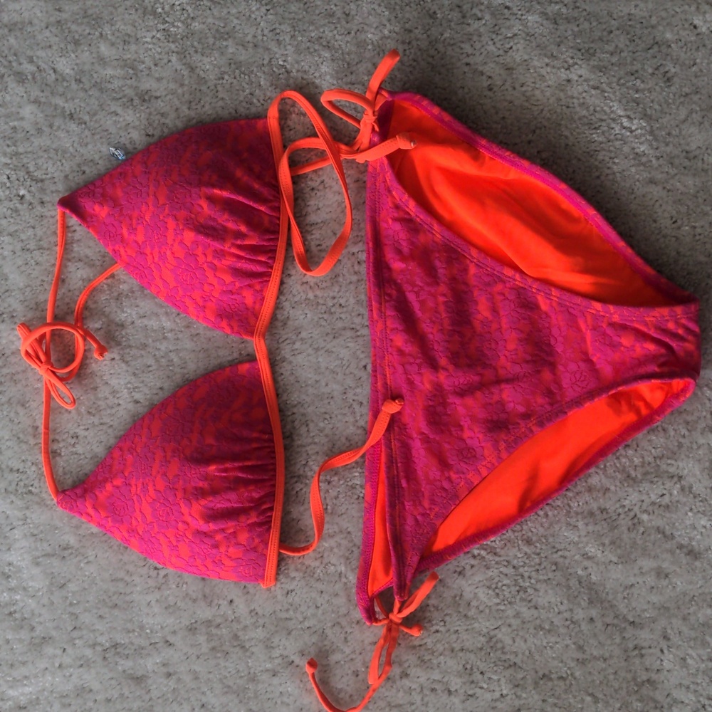 String Bikini